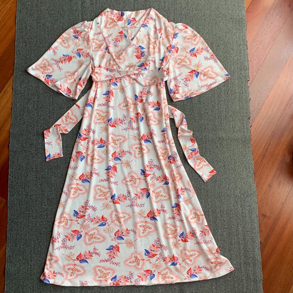 Vintage Summery Dress Floral Midi White/Red/Blue